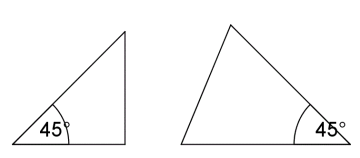 Den venstre trekanten er rettvinklet og en av vinklene er 45 grader. Den høyre trekanten har en vinkel på 45 grader.